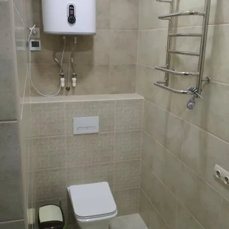 Apartment прекрасная комфортная в центре киева рядом с жд вокзалом метро вокзальная и *
